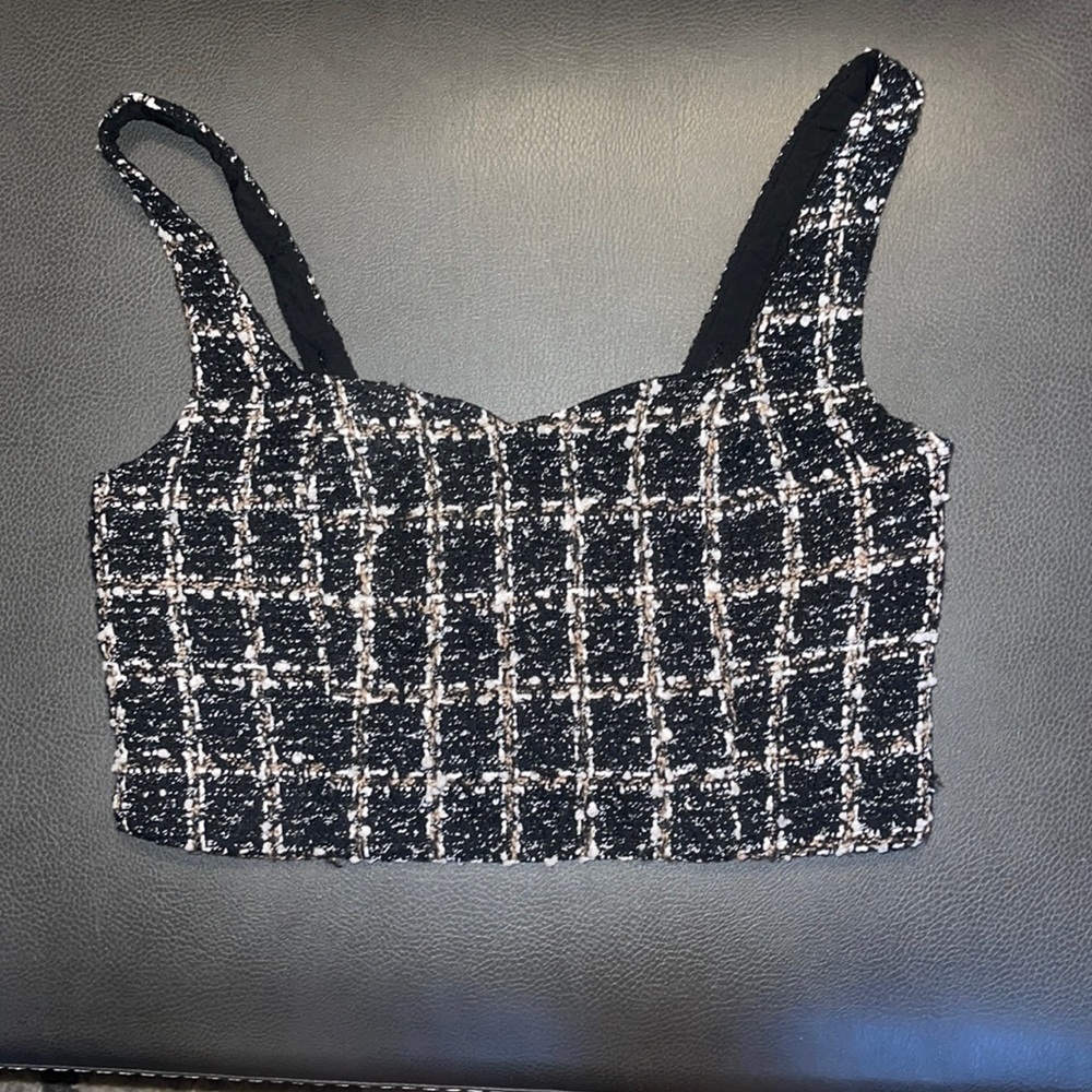 Abercrombie and Fitch top